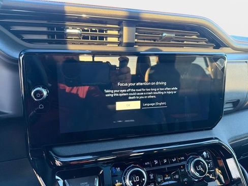 New 2026 GMC Sierra 2500 AT4 w/ AT4 Premium Plus Package AWD/4WD image 23