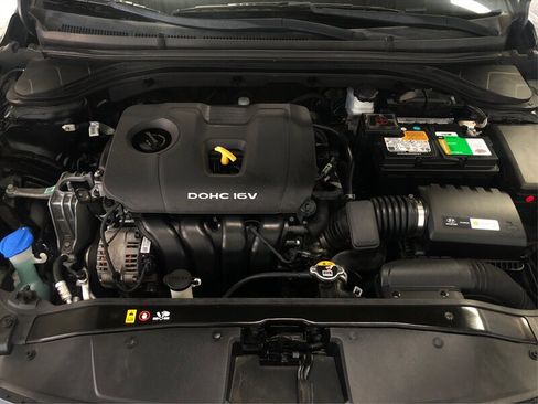 Used 2018 Hyundai Elantra SEL FWD image 11