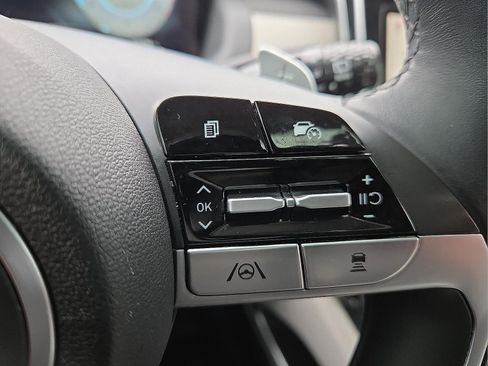 Used 2022 Hyundai Tucson Limited image 16