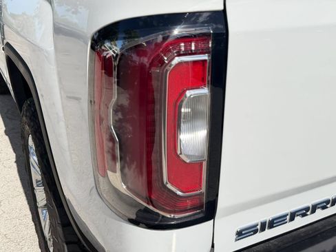 Used 2018 GMC Sierra 1500 SLT w/ Enhanced Driver Alert Package RWD image 29