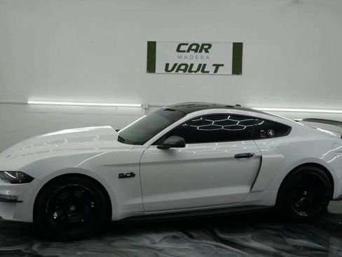 Used 2019 Ford Mustang GT Premium w/ Equipment Group 401A RWD image 18