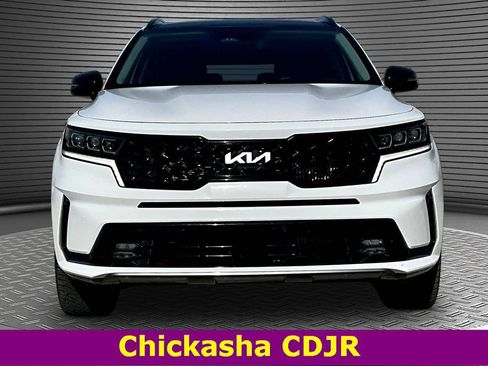 Used 2022 Kia Sorento SX image 2