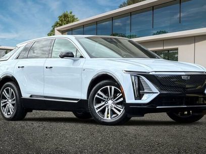 New 2026 Cadillac Lyriq Luxury