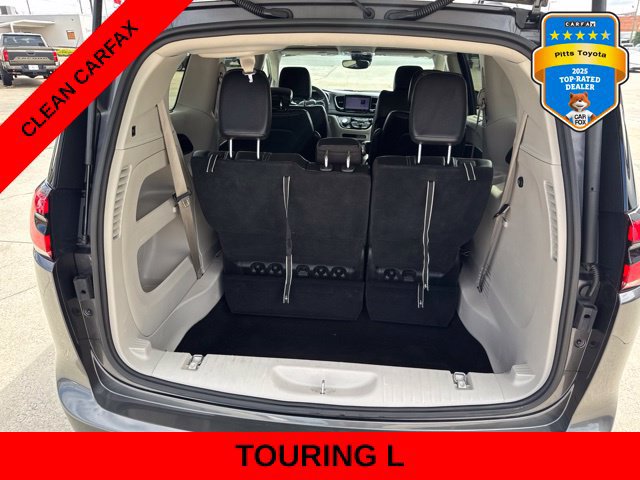 Used 2022 Chrysler Pacifica Touring-L FWD image 15