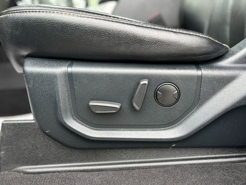 Used 2021 Ford F350 Lariat w/ Lariat Value Package image 22