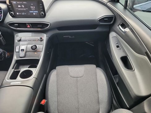 Used 2023 Hyundai Santa Fe SE image 11