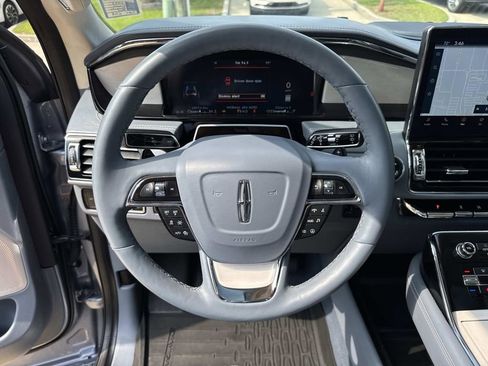 Used 2023 Lincoln Navigator Black Label AWD/4WD image 23
