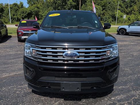 Used 2021 Ford Expedition Max XLT AWD/4WD image 3