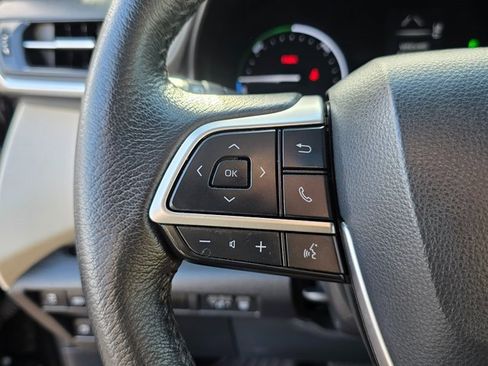 Used 2021 Toyota Sienna XLE image 27