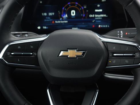 New 2025 Chevrolet Equinox LT w/ Safety and Technology Package image 14