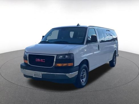Used 2025 GMC Savana 3500 LT w/ LT Preferred Equipment Group image 7