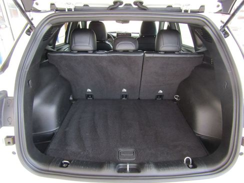 Used 2024 Jeep Compass Latitude AWD/4WD image 29