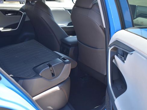 Used 2019 Toyota RAV4 Adventure AWD/4WD image 17