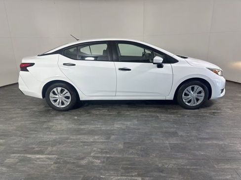 Used 2024 Nissan Versa S image 4