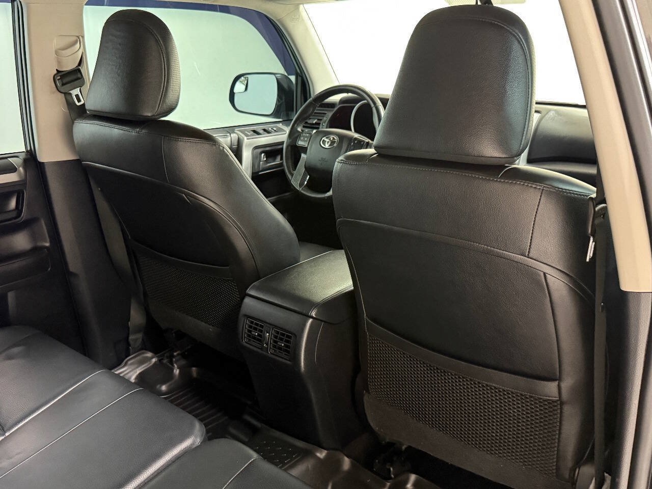 Used 2011 Toyota 4Runner Limited AWD/4WD image 28