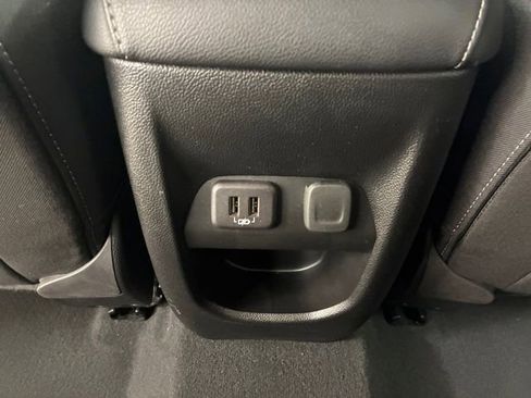 Used 2022 Chevrolet Colorado LT w/ LT Convenience Package AWD/4WD image 19