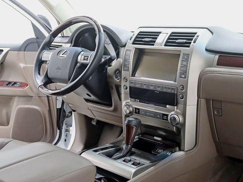Used 2019 Lexus GX 460 Premium image 31