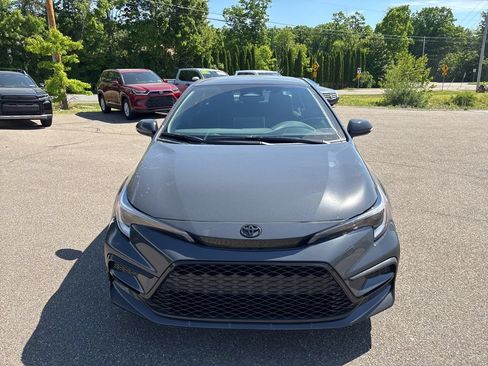 Used 2026 Toyota Corolla SE w/ SE Package FWD image 9