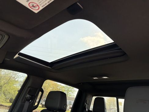 Used 2023 GMC Sierra 2500 AT4 w/ AT4 Preferred Package image 14