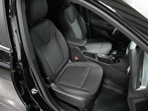 New 2026 Buick Encore GX Preferred w/ Comfort Package FWD image 17