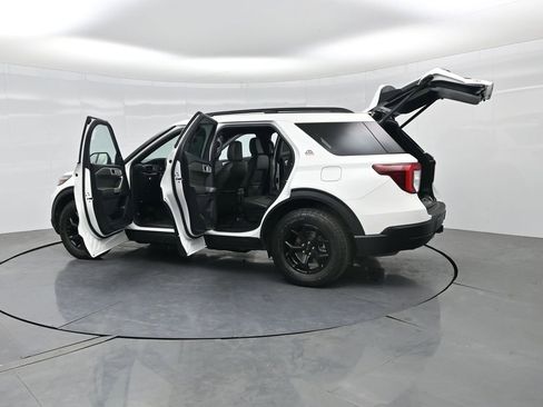 Used 2023 Ford Explorer Timberline w/ Timberline Technology Package AWD/4WD image 37