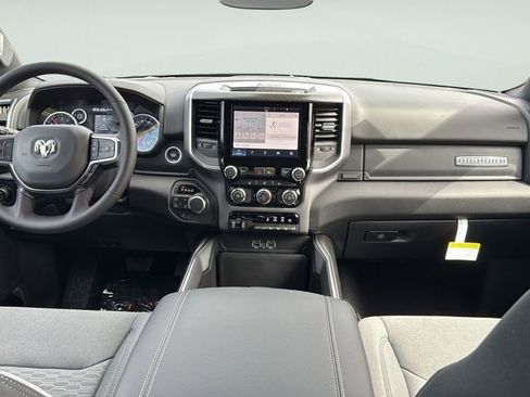 New 2026 RAM 1500 Big Horn AWD/4WD image 15
