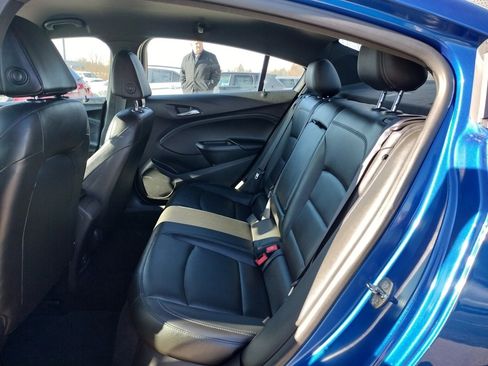 Used 2019 Chevrolet Cruze Premier image 7