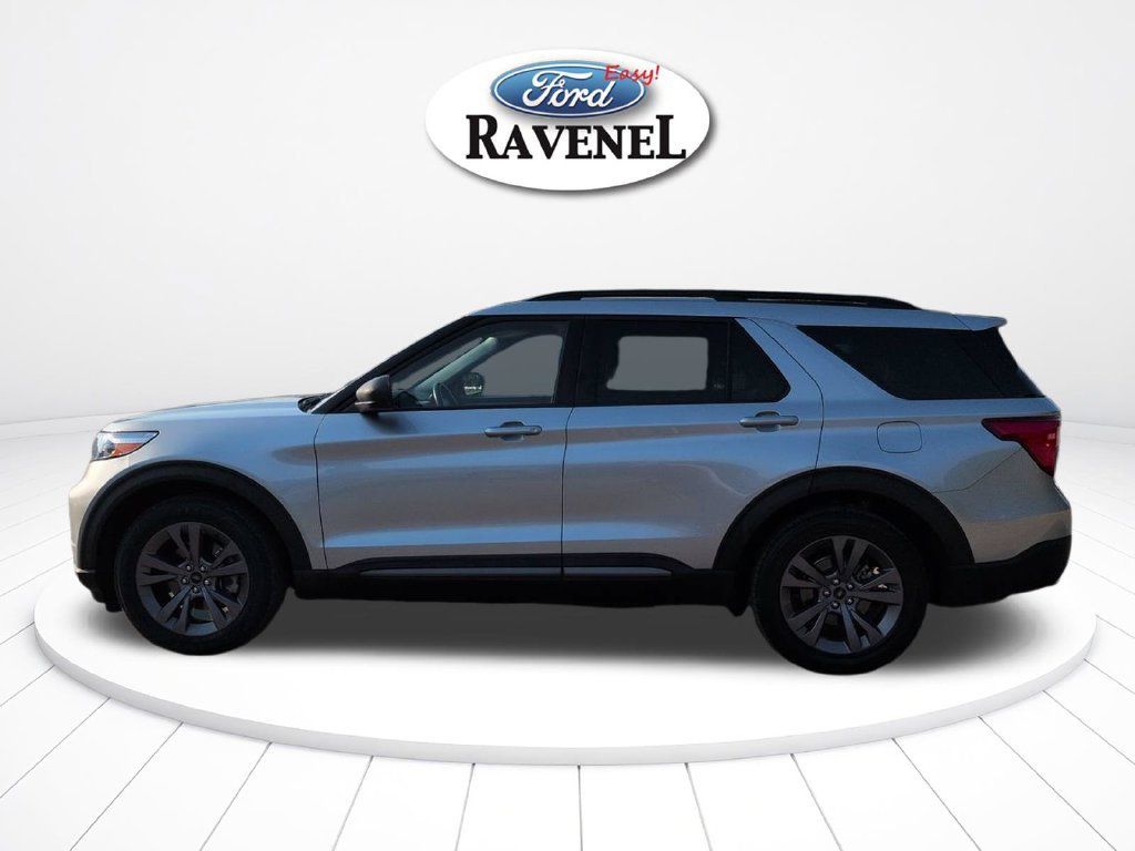 Used 2021 Ford Explorer XLT w/ Equipment Group 202A RWD image 7