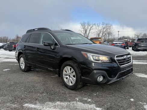 Used 2018 Subaru Outback 2.5i Premium image 8