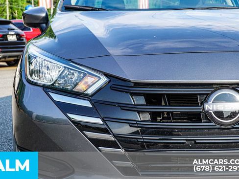 Used 2024 Nissan Versa SV FWD image 11