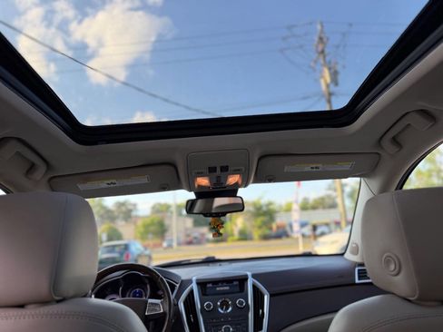 Used 2012 Cadillac SRX Luxury FWD image 18