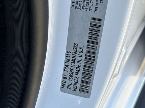 Used 2021 RAM 1500 Laramie AWD/4WD image 56