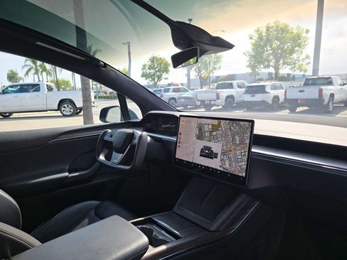 Used 2022 Tesla Model X AWD/4WD image 11