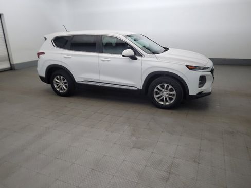 Used 2019 Hyundai Santa Fe SE image 11