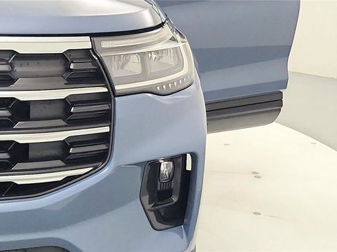 New 2026 Ford Explorer Active w/ Active Comfort Package image 18