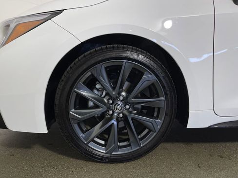Certified 2025 Toyota Corolla SE FWD image 11
