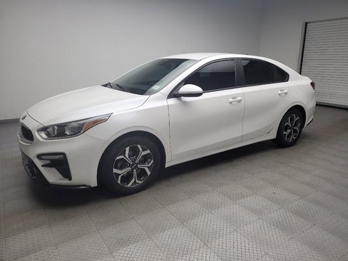 Used 2021 Kia Forte LXS FWD image 2