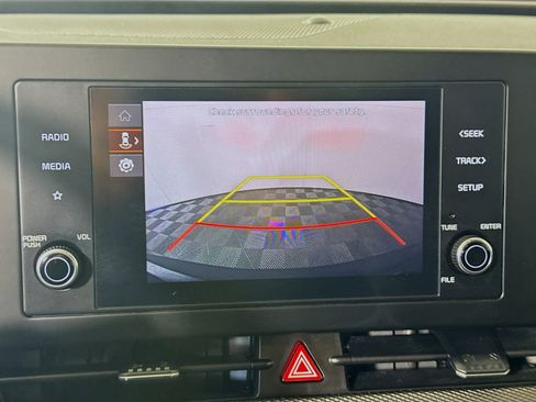 Used 2023 Kia Sportage LX image 19