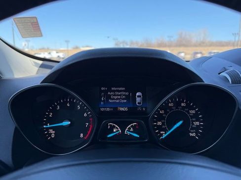 Used 2017 Ford Escape Titanium image 21