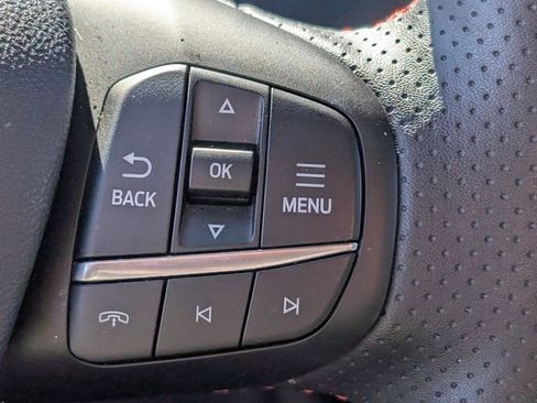 Certified 2024 Ford Escape ST-Line Select w/ Tech Pack #2 image 21