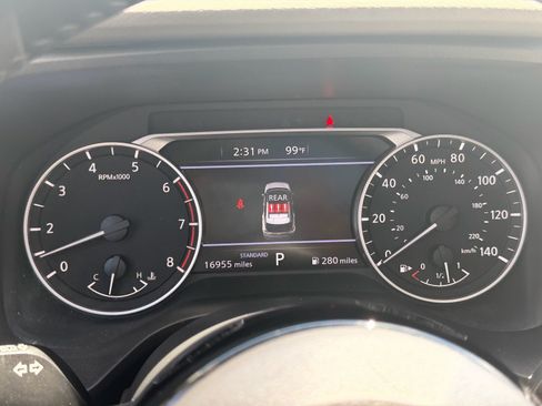 Certified 2023 Nissan Rogue SV w/ SV Premium B Package FWD image 23