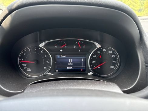 Used 2024 GMC Terrain SLE FWD image 15