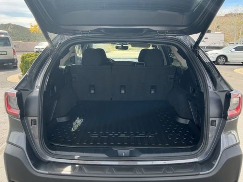Used 2025 Subaru Outback Premium AWD/4WD image 26