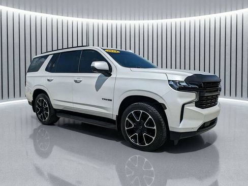 Used 2024 Chevrolet Tahoe RST w/ Luxury Package RWD image 2