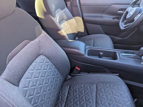 Certified 2025 Nissan Kicks SV image 11