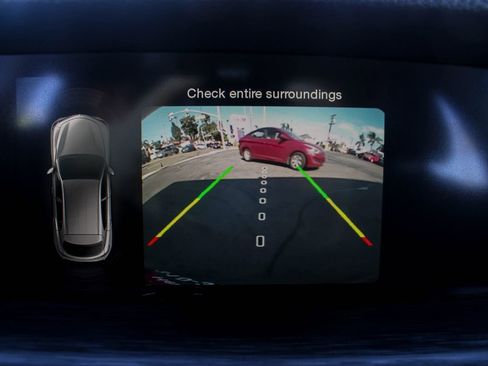 Used 2018 Alfa Romeo Stelvio AWD image 30