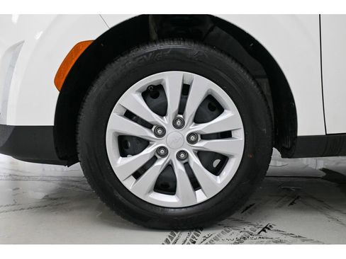 Used 2025 Kia Soul LX image 21