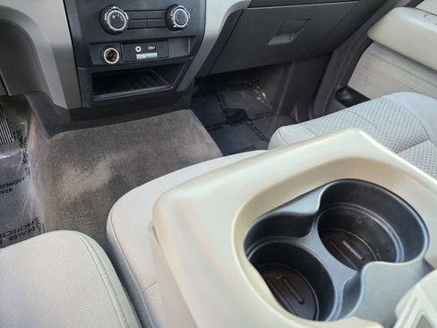 Used 2010 Ford F150 XLT image 27