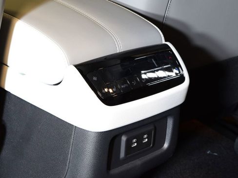 Certified 2026 INFINITI QX60 Luxe w/ Cargo Package AWD/4WD image 31