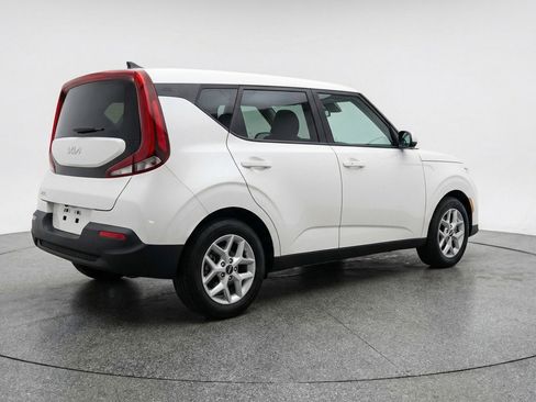 Used 2025 Kia Soul LX w/ LX Technology Package image 9